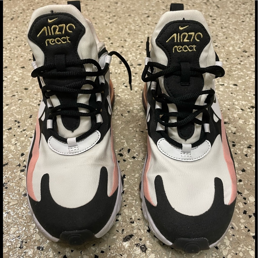 Women’s Nike Air Max 270 React Sneakers Pink and Black size 7.5